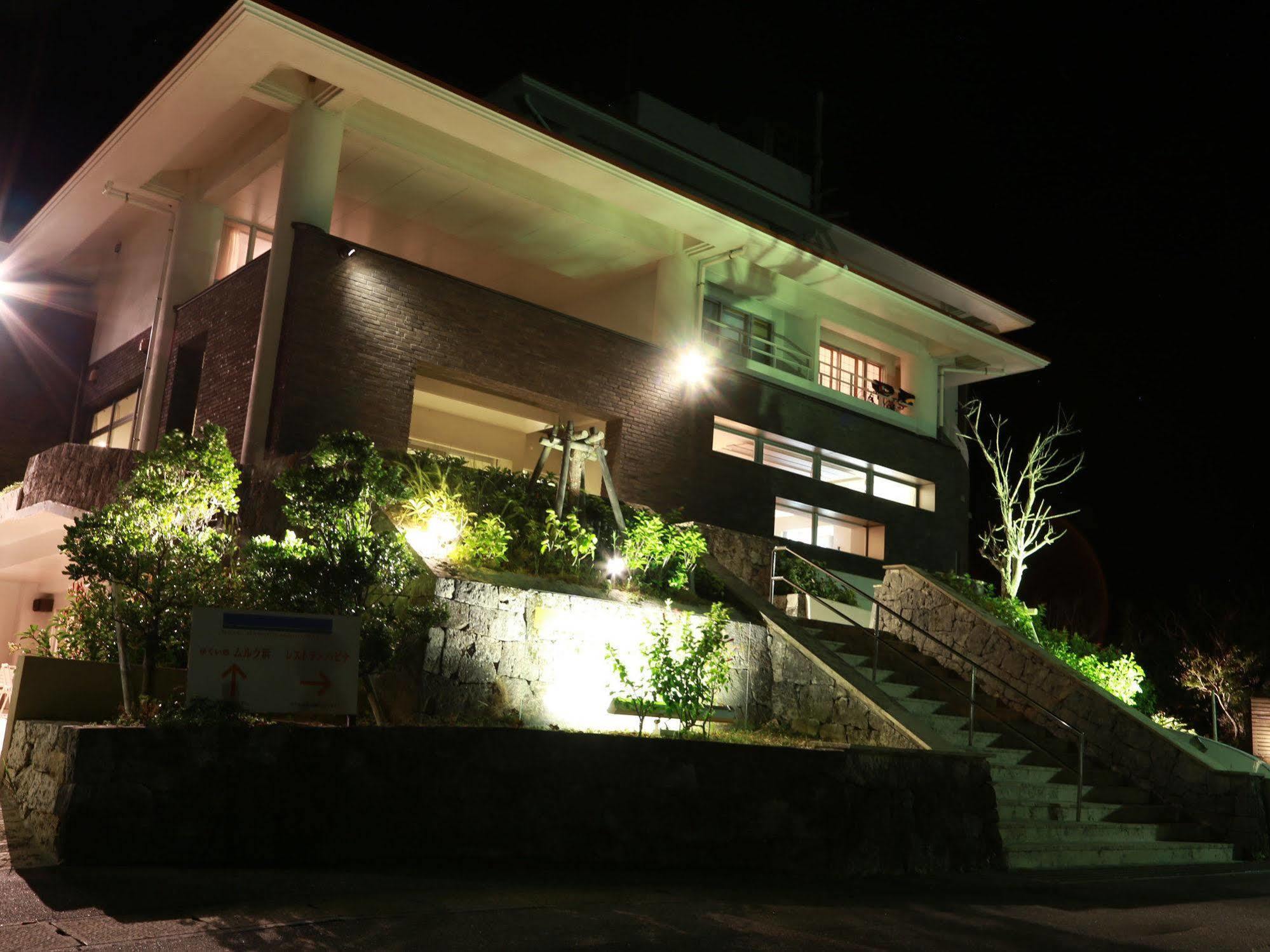Hotel Hamahigashima Resort Uruma Exterior foto
